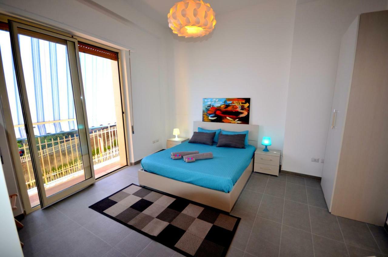 Casa Maja Lejlighed Giardini Naxos Eksteriør billede